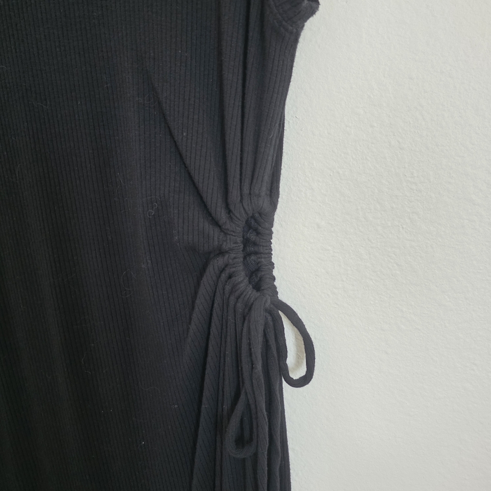 Abercrombie & Fitch Midi Black Sleeveless Keyhole Cutout Knit Dress Size Medium - Picture 4 of 5